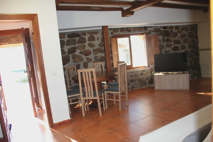 Casa rural Fresnedilla entre la Sierra de Gredos y la Sierra de San Vicente